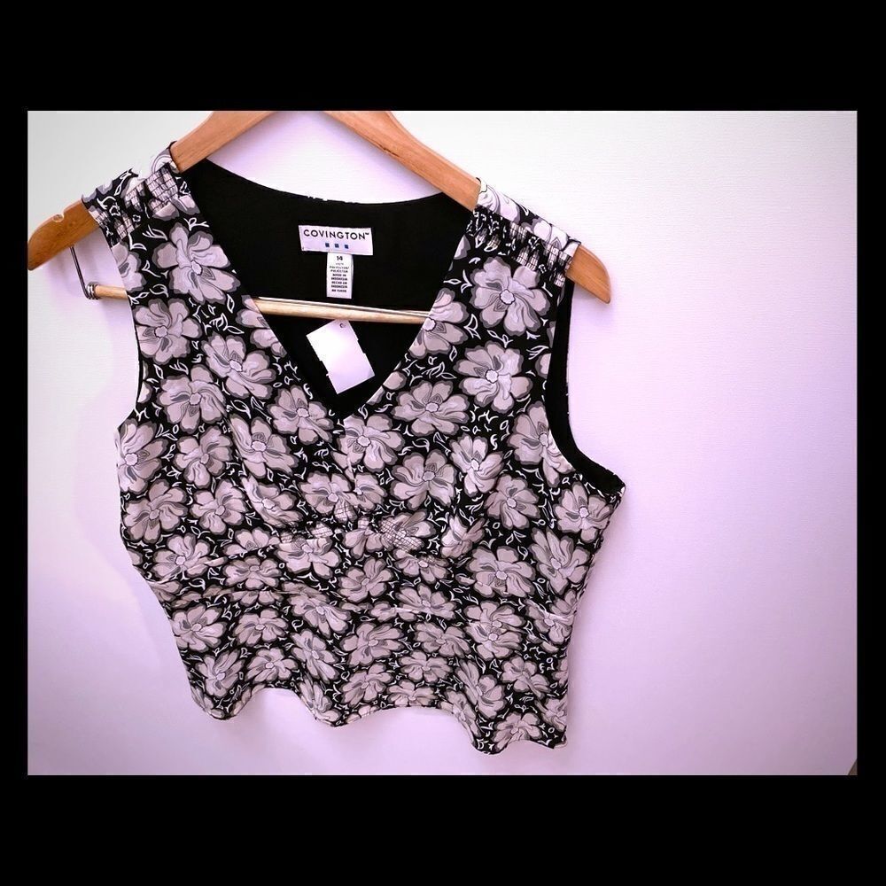 Covington Women’s sleeveless Top 
